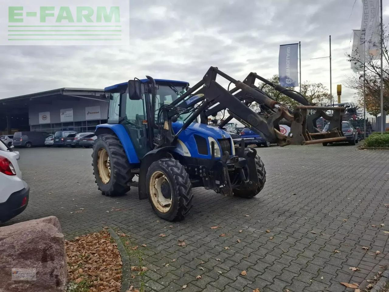 New Holland tla 80 - Tracteur agricole: photos 4 New Holland tla 80 - Tracteur agricole: photos 4