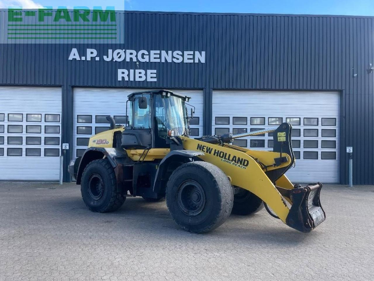 New Holland w 190 - Mini pelle: photos 1 New Holland w 190 - Mini pelle: photos 1