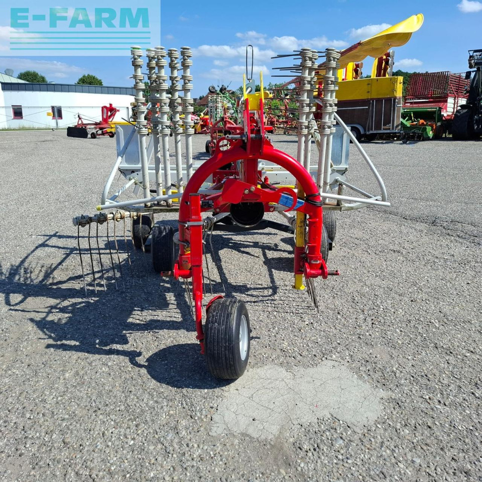 Pöttinger Schwader / Top 422 - Faneuse: photos 2 Pöttinger Schwader / Top 422 - Faneuse: photos 2
