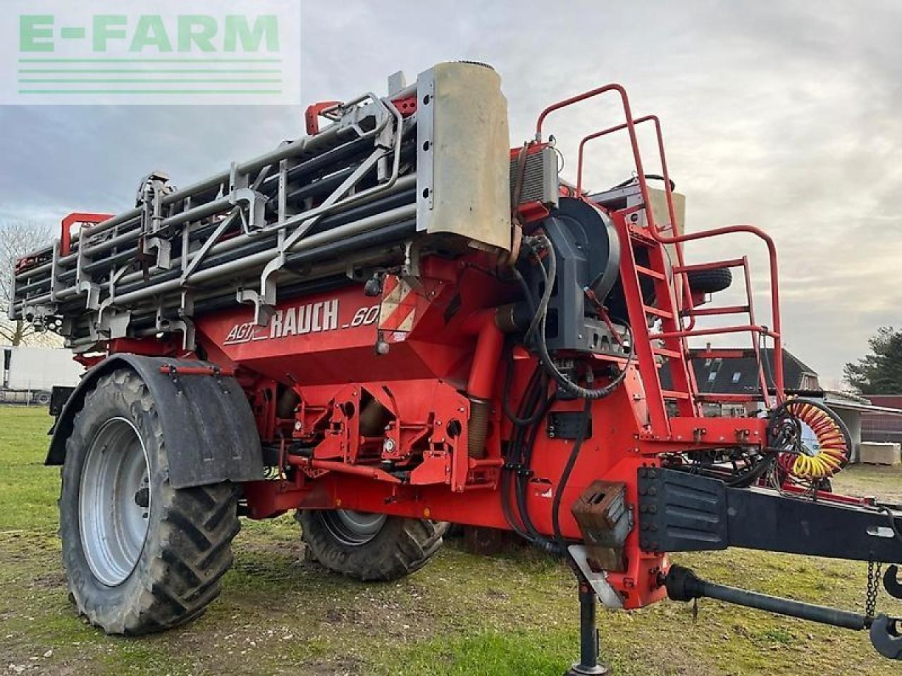 Rauch agt 6036 - Distributeur d'engrais: photos 1 Rauch agt 6036 - Distributeur d'engrais: photos 1