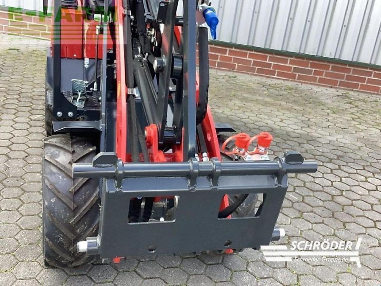 Schäffer 1622 - Mini pelle: photos 2 Schäffer 1622 - Mini pelle: photos 2