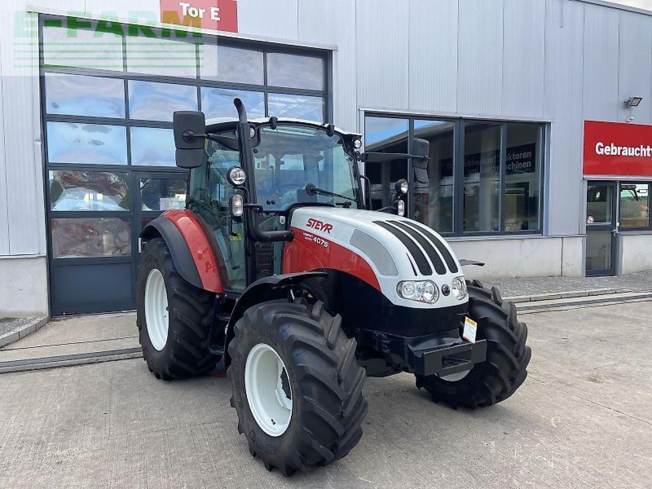 Steyr 4075 kompakt - Tracteur agricole: photos 3 Steyr 4075 kompakt - Tracteur agricole: photos 3