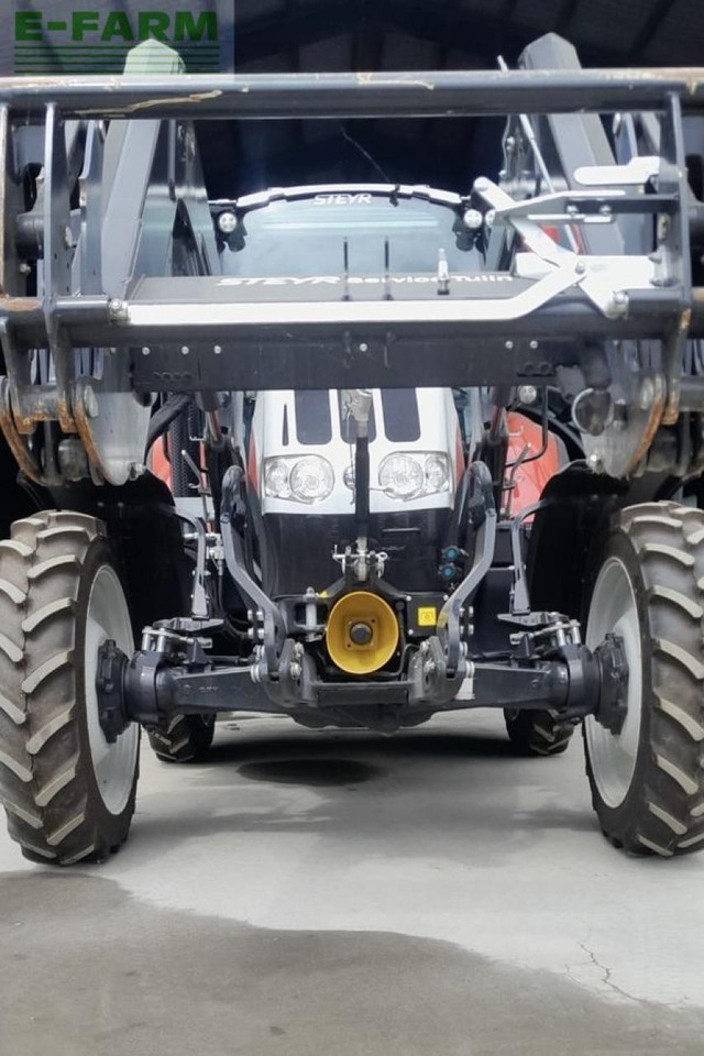 Steyr 4100 multi (stage v) - Tracteur agricole: photos 3 Steyr 4100 multi (stage v) - Tracteur agricole: photos 3