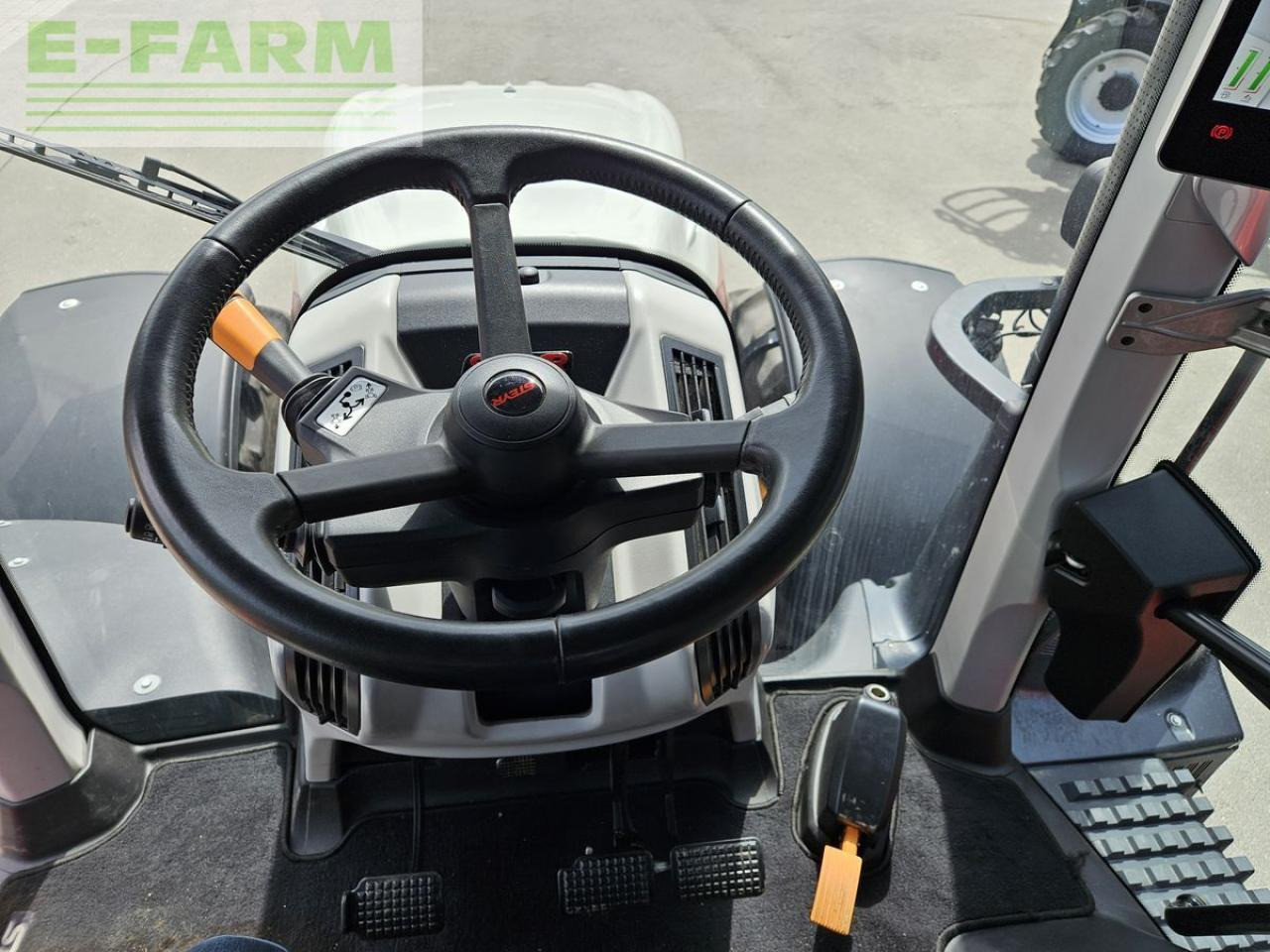 Steyr 6300 terrus cvt (stage v) CVT - Tracteur agricole: photos 4 Steyr 6300 terrus cvt (stage v) CVT - Tracteur agricole: photos 4