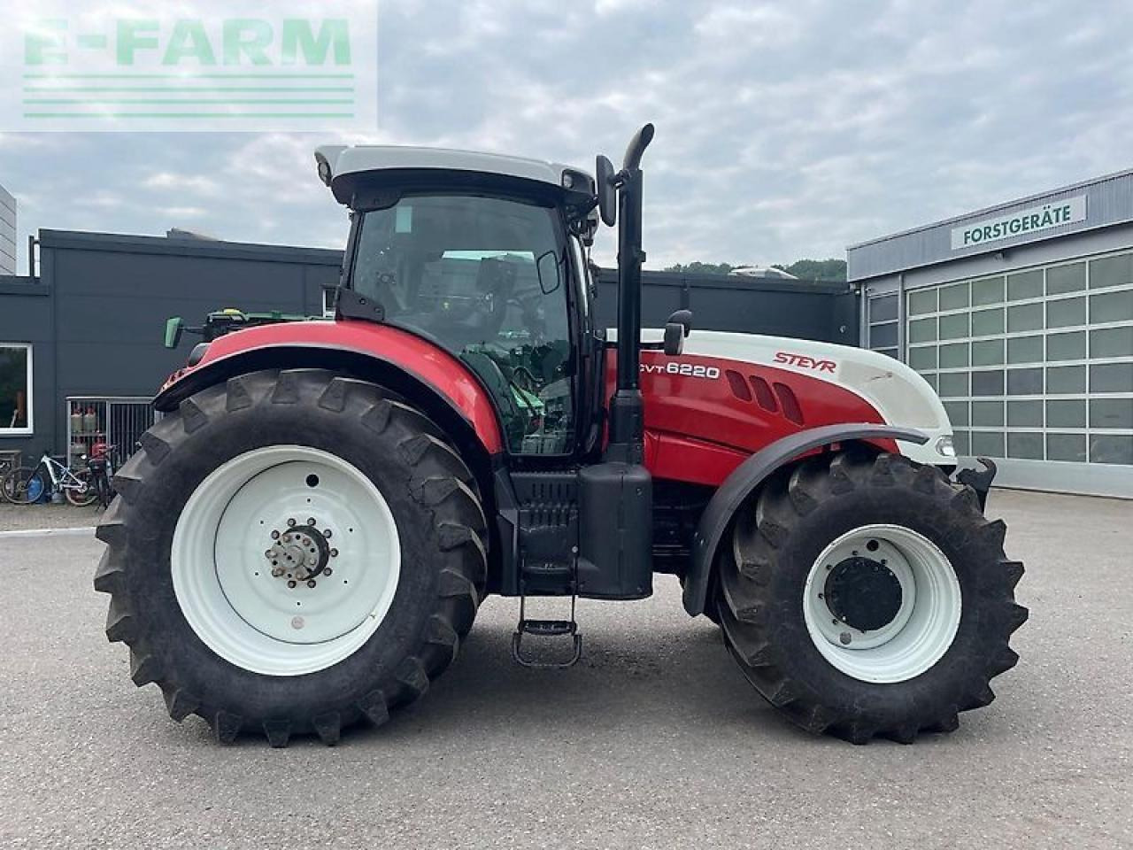 Steyr cvt 6220 - Tracteur agricole: photos 4 Steyr cvt 6220 - Tracteur agricole: photos 4