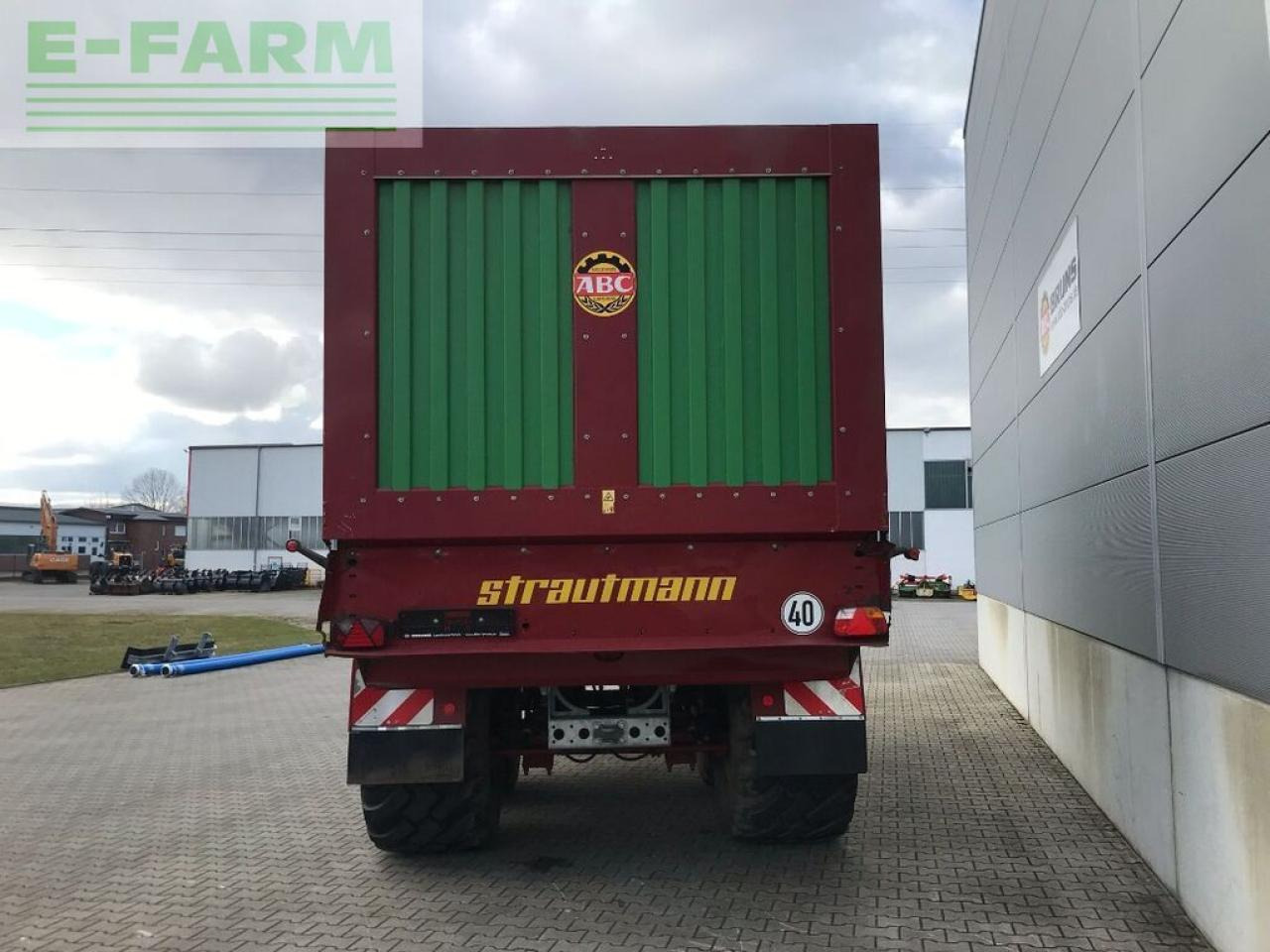 Strautmann giga-trailer 4002 - Remorque agricole: photos 5 Strautmann giga-trailer 4002 - Remorque agricole: photos 5
