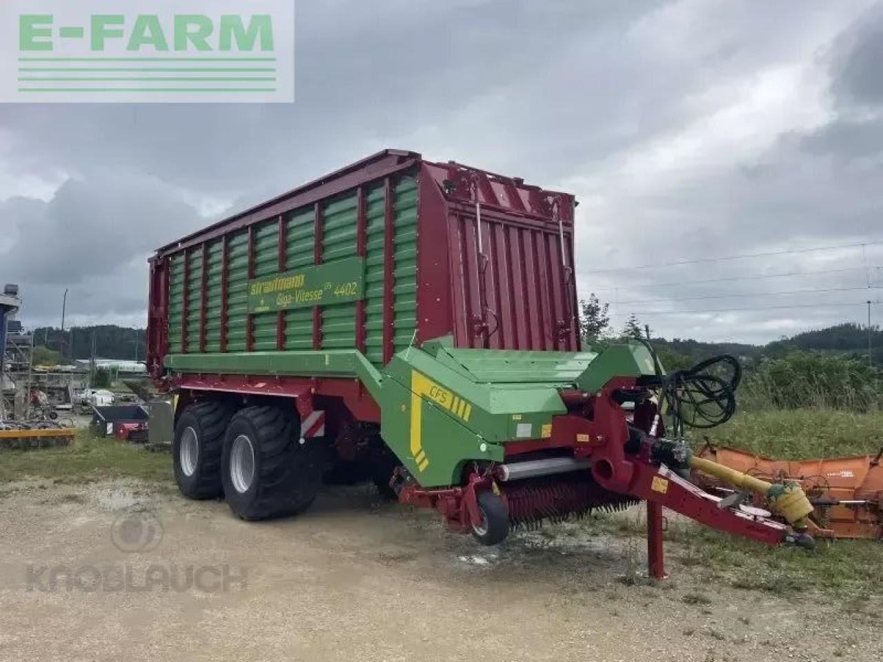 Strautmann giga vitesse cfs 4402 - Autochargeuse: photos 1 Strautmann giga vitesse cfs 4402 - Autochargeuse: photos 1
