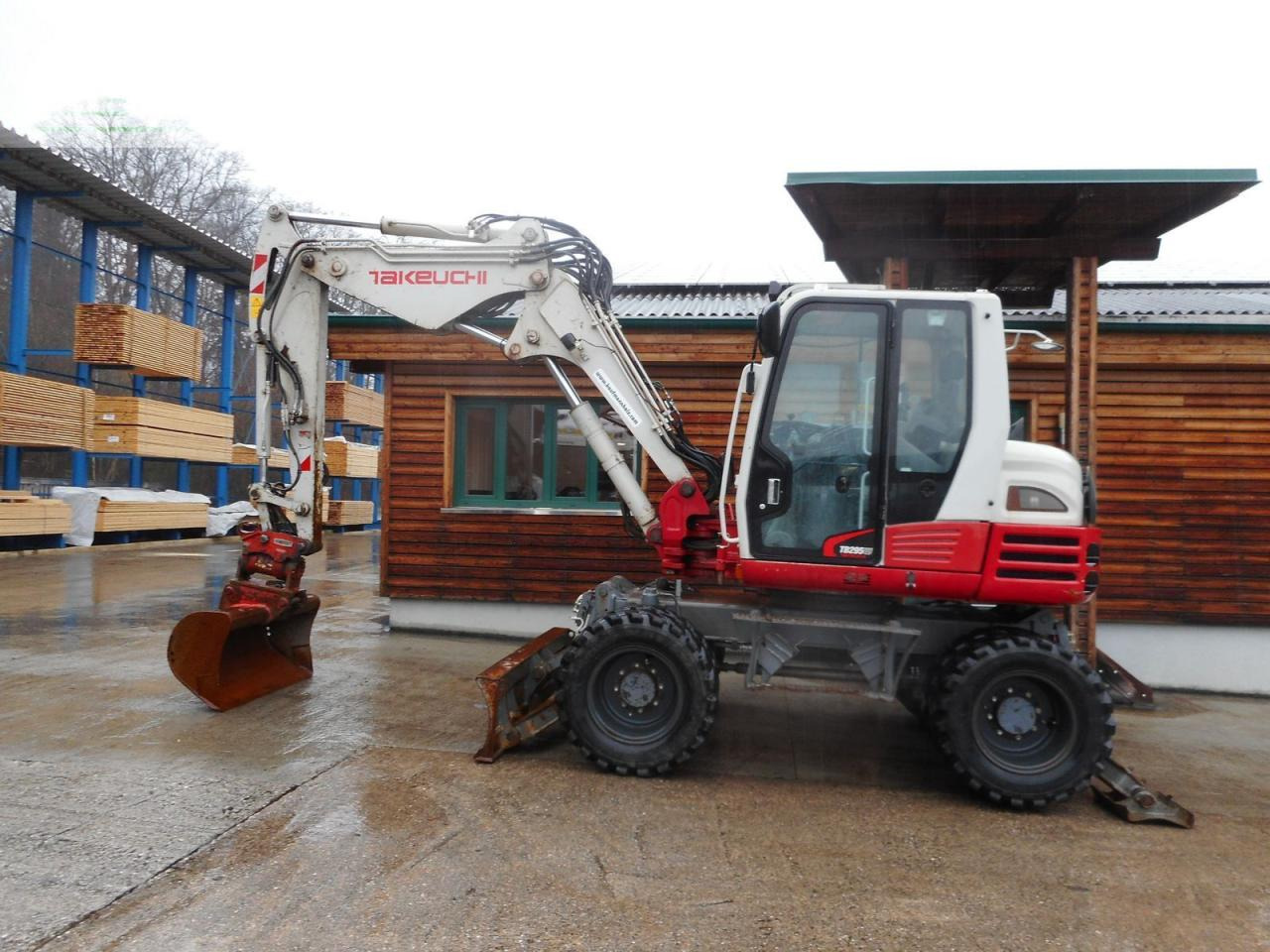 Takeuchi tb295w mit vollausstattung u. 3 löffel ( zentra - Pelle sur pneus: photos 1 Takeuchi tb295w mit vollausstattung u. 3 löffel ( zentra - Pelle sur pneus: photos 1