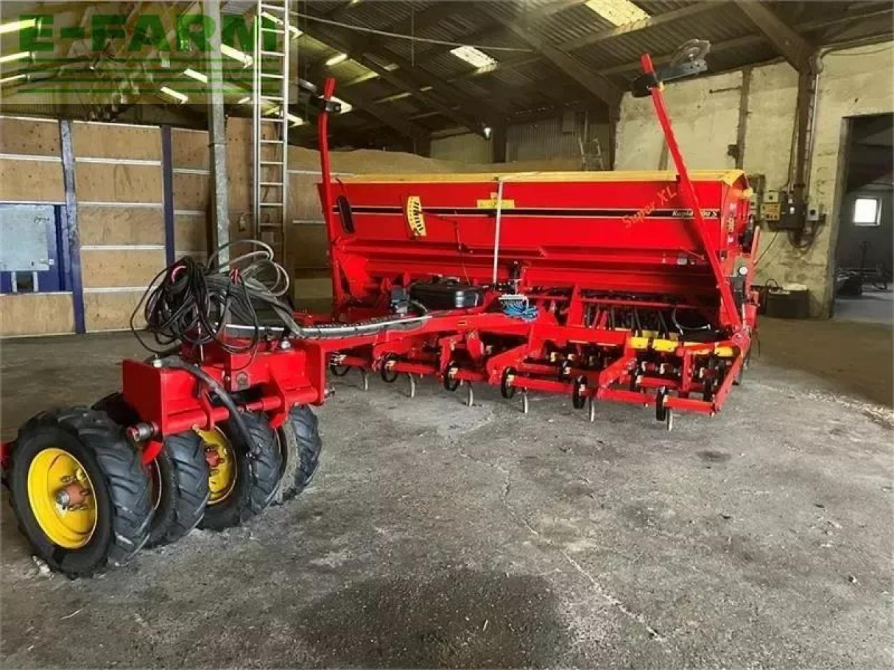 Väderstad 4 m single / harvetænder flydende gødningsplacerin - Combiné de semis: photos 1 Väderstad 4 m single / harvetænder flydende gødningsplacerin - Combiné de semis: photos 1