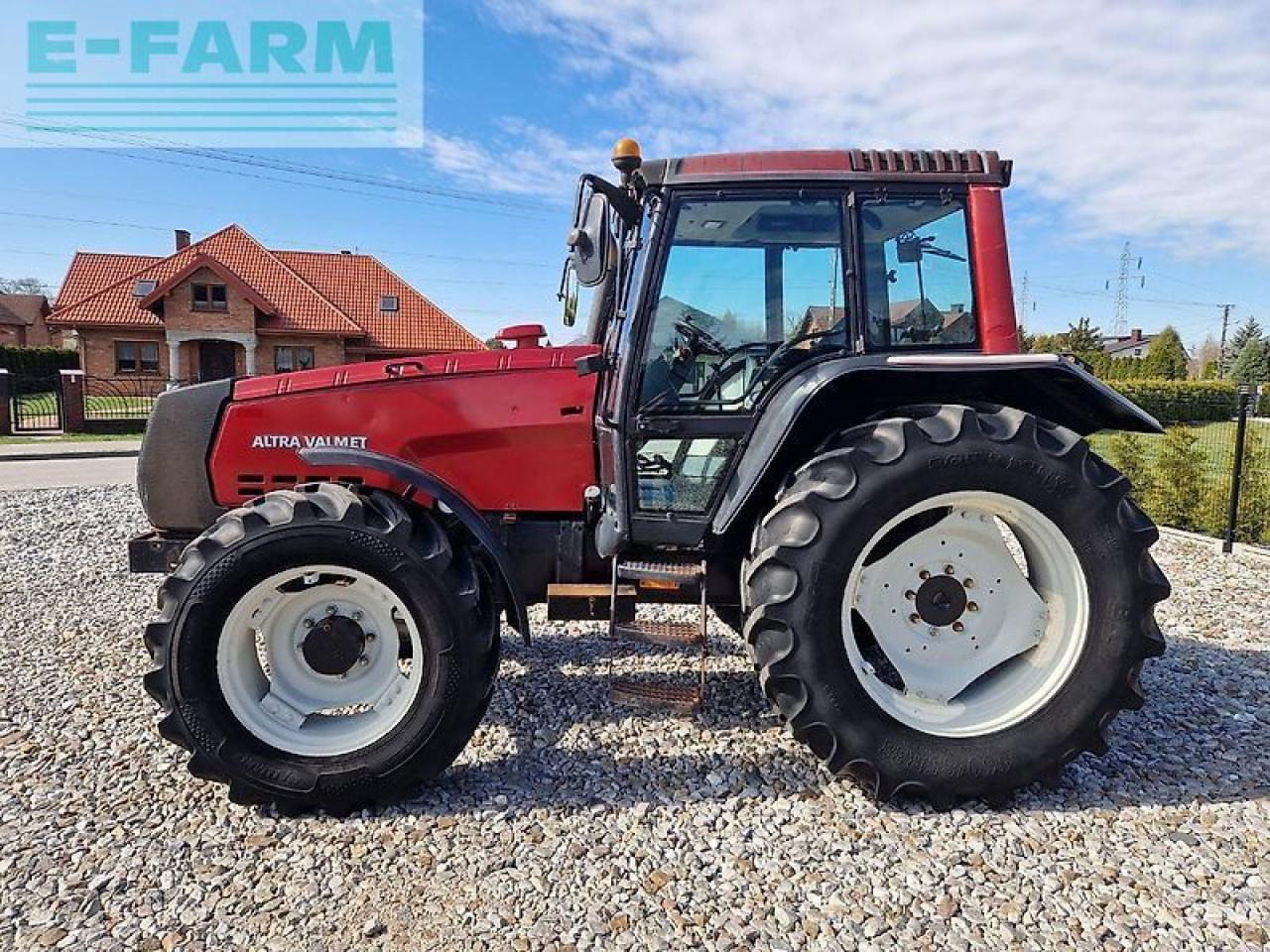 Valtra 8050 hitech HiTech - Tracteur agricole: photos 3 Valtra 8050 hitech HiTech - Tracteur agricole: photos 3