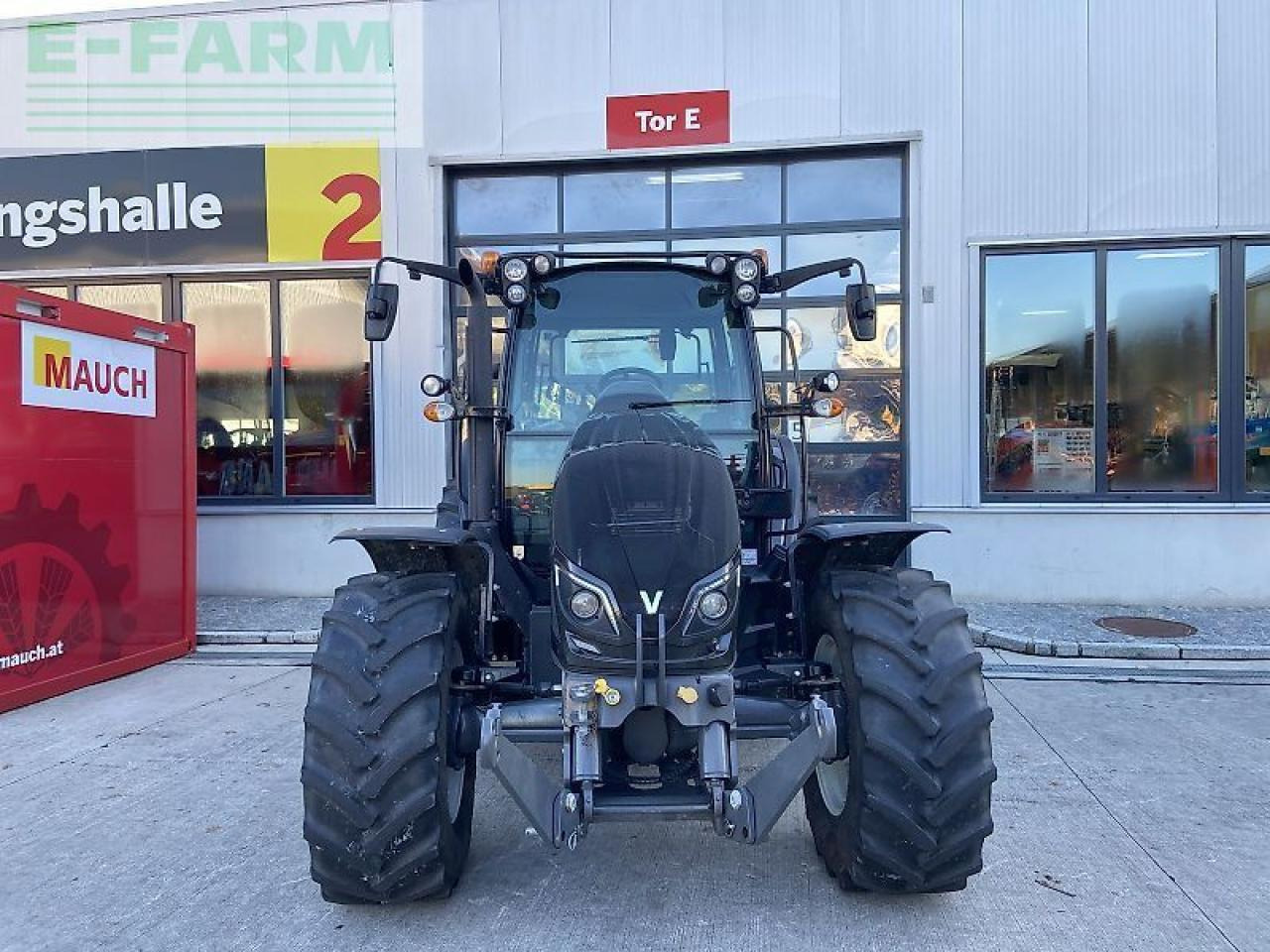 Valtra a 114 - Tracteur agricole: photos 2 Valtra a 114 - Tracteur agricole: photos 2