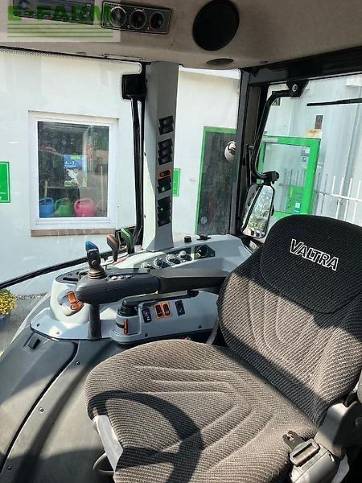 Valtra a114mh4 - Tracteur agricole: photos 5 Valtra a114mh4 - Tracteur agricole: photos 5