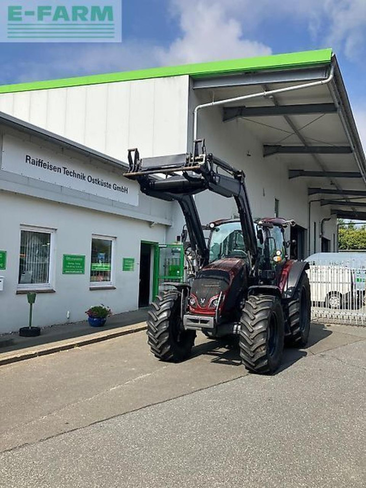 Valtra a114mh4 - Tracteur agricole: photos 1 Valtra a114mh4 - Tracteur agricole: photos 1