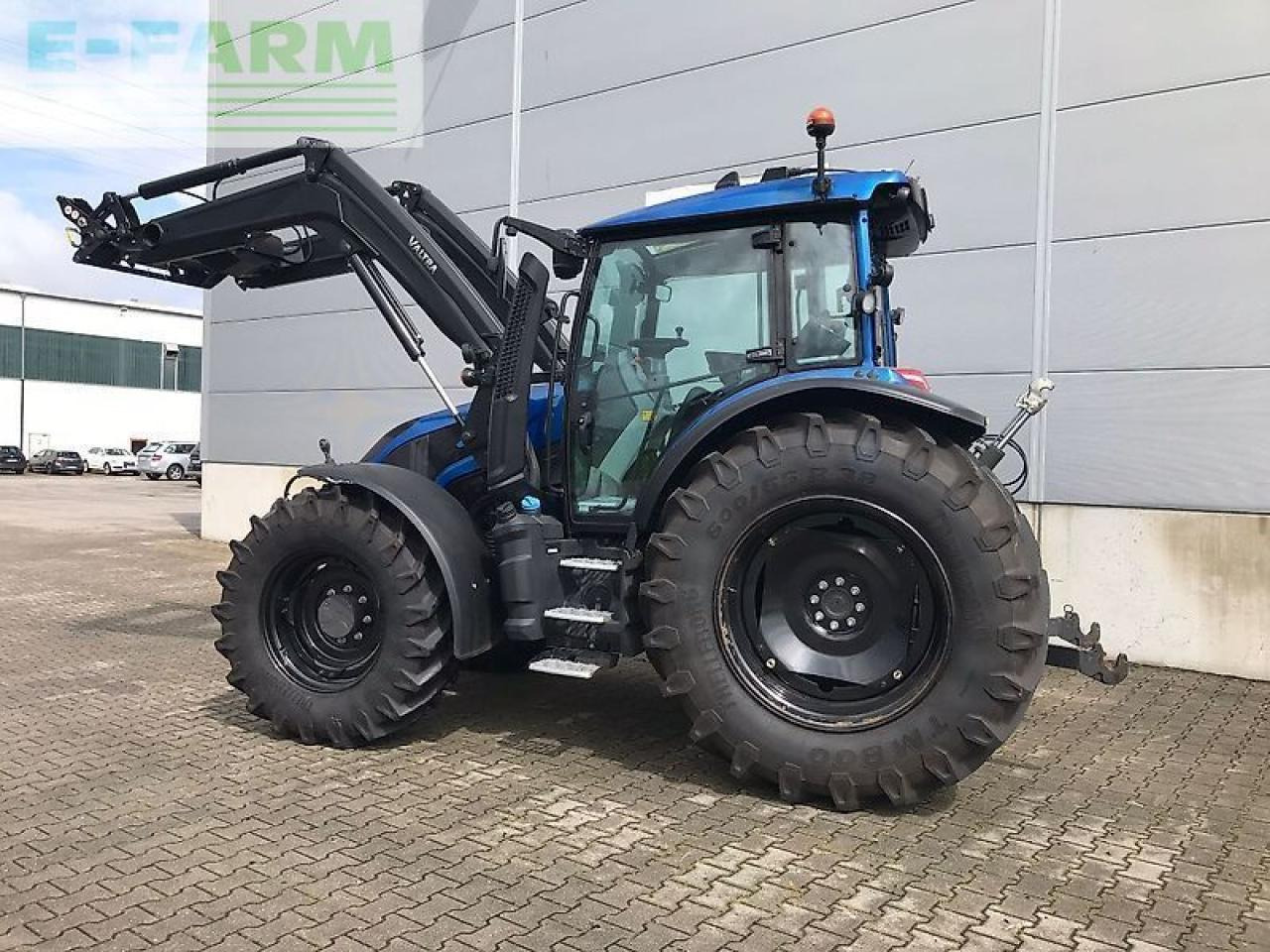 Valtra g135 - Tracteur agricole: photos 3 Valtra g135 - Tracteur agricole: photos 3