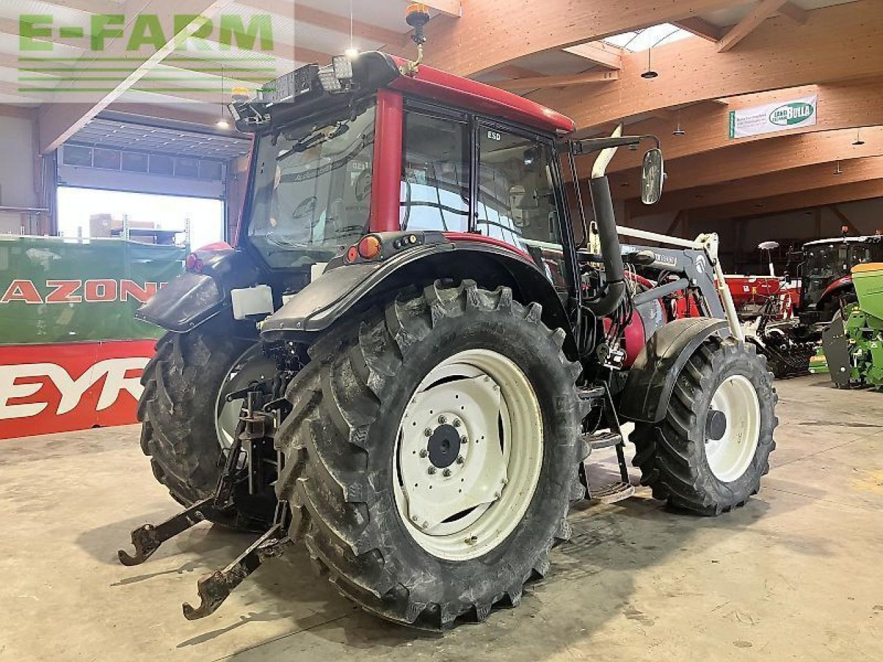 Valtra n 111 e hi-tech - Tracteur agricole: photos 3 Valtra n 111 e hi-tech - Tracteur agricole: photos 3