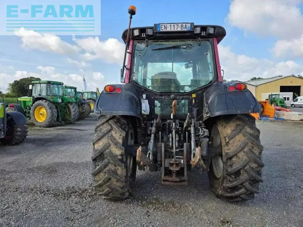 Valtra n103 - Tracteur agricole: photos 3 Valtra n103 - Tracteur agricole: photos 3