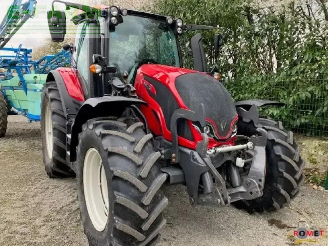 Valtra n135 - Tracteur agricole: photos 1 Valtra n135 - Tracteur agricole: photos 1