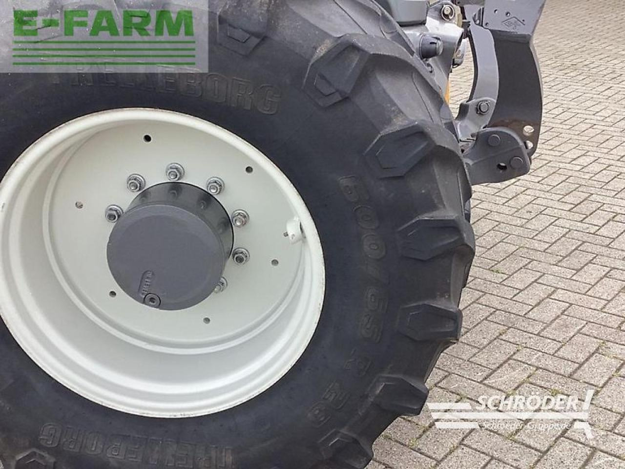 Valtra t 214 d smarttouch - Tracteur agricole: photos 3 Valtra t 214 d smarttouch - Tracteur agricole: photos 3