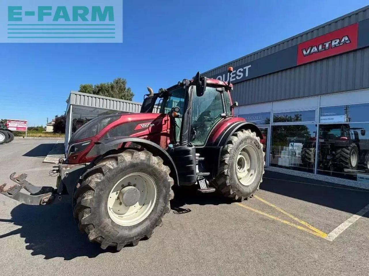 Valtra t 214d - Tracteur agricole: photos 1 Valtra t 214d - Tracteur agricole: photos 1