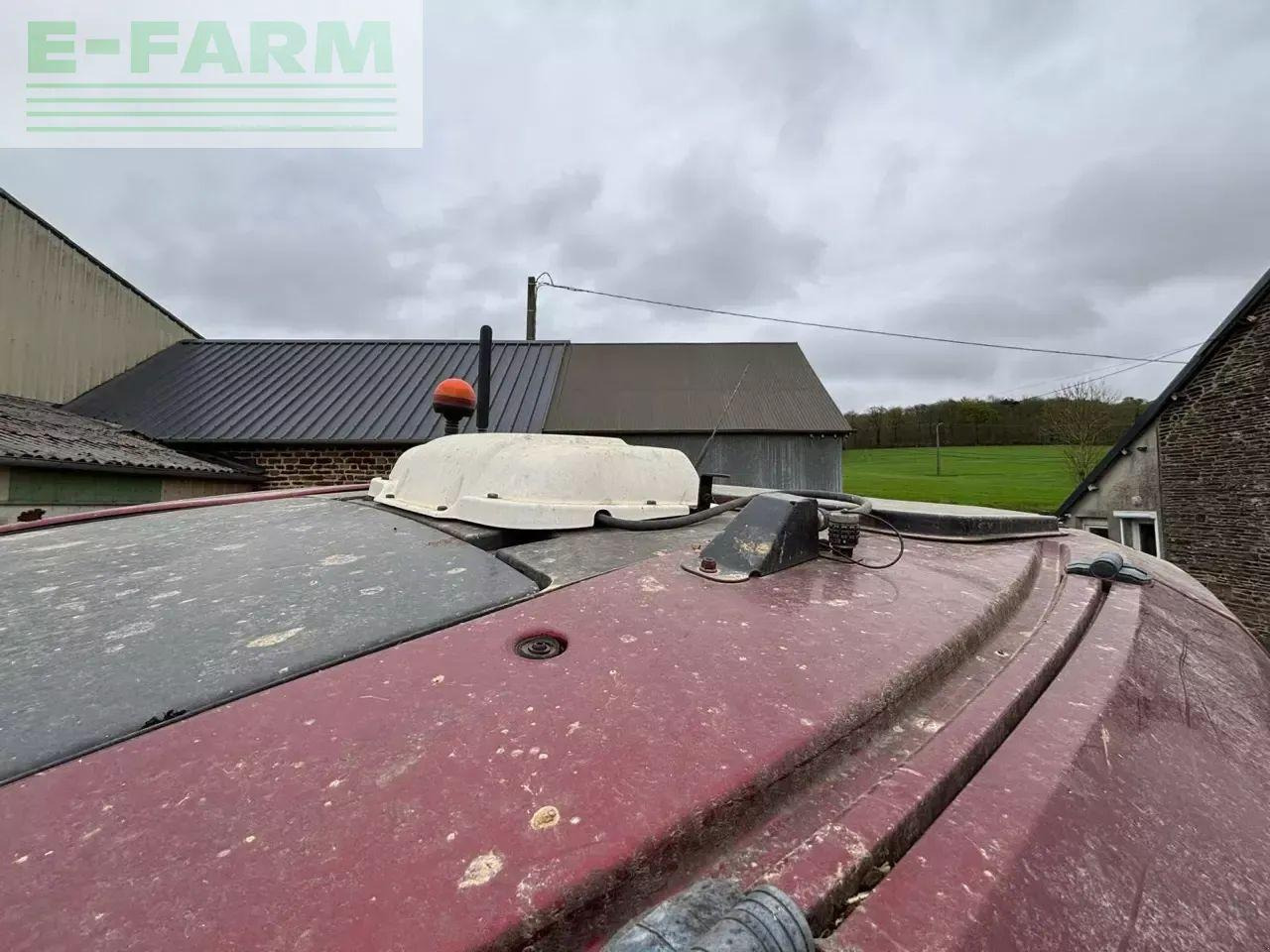 Valtra t 234 v smarttouch - Tracteur agricole: photos 4 Valtra t 234 v smarttouch - Tracteur agricole: photos 4