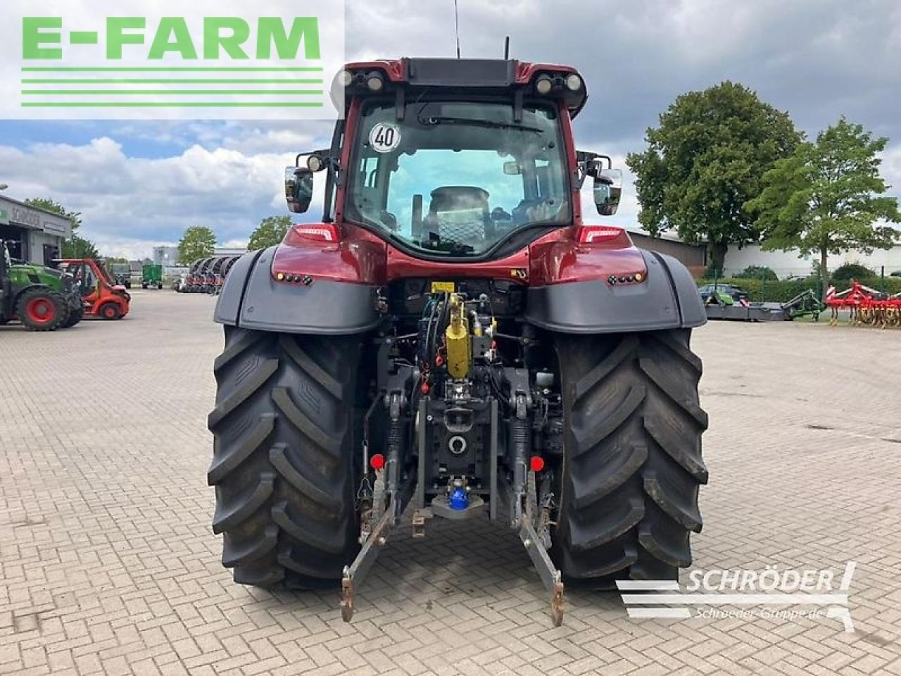 Valtra t 254 v smarttouch - Tracteur agricole: photos 5 Valtra t 254 v smarttouch - Tracteur agricole: photos 5