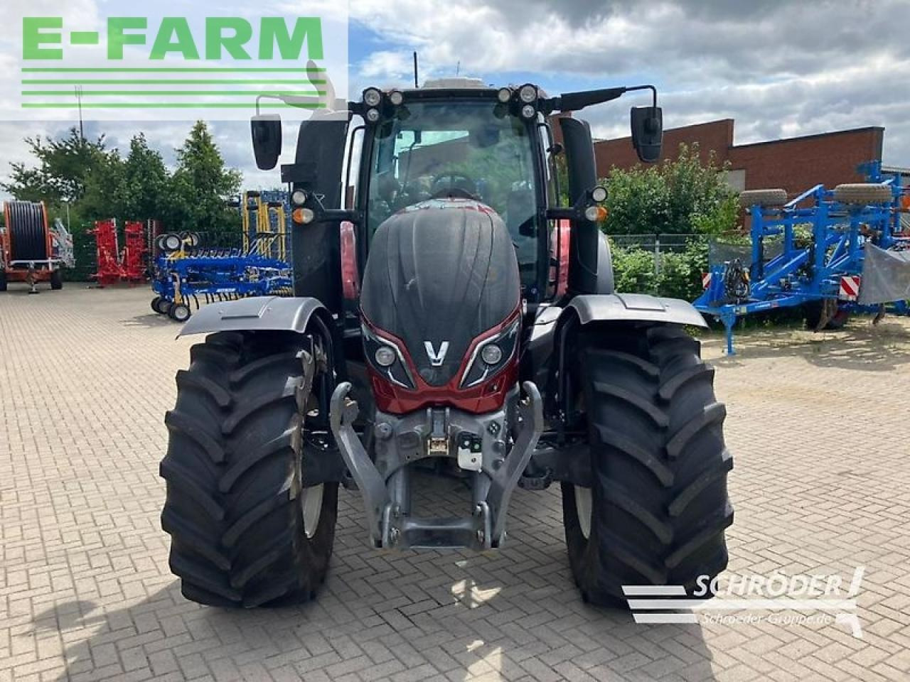 Valtra t 254 v smarttouch - Tracteur agricole: photos 2 Valtra t 254 v smarttouch - Tracteur agricole: photos 2