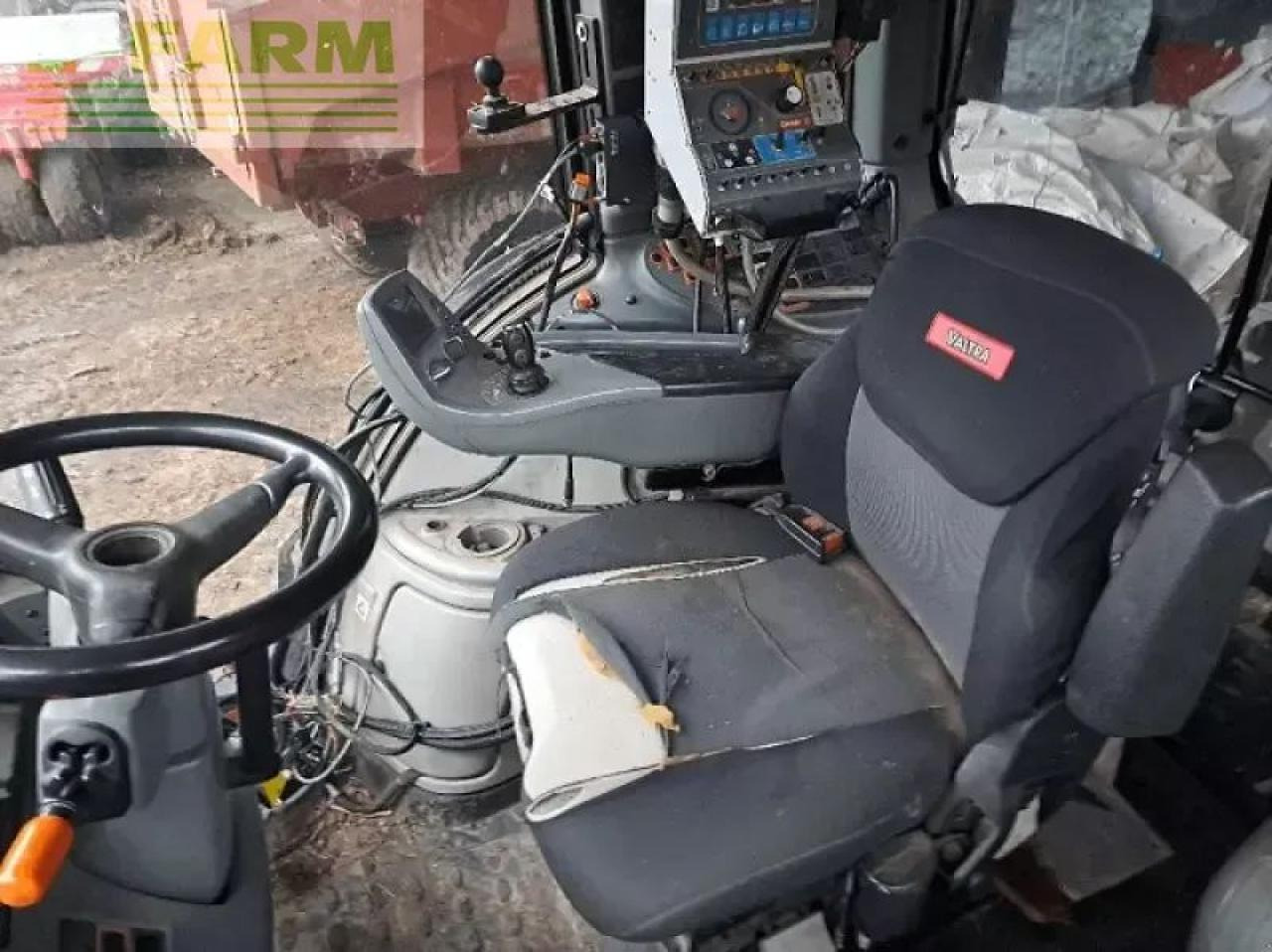 Valtra t172 - Tracteur agricole: photos 5 Valtra t172 - Tracteur agricole: photos 5