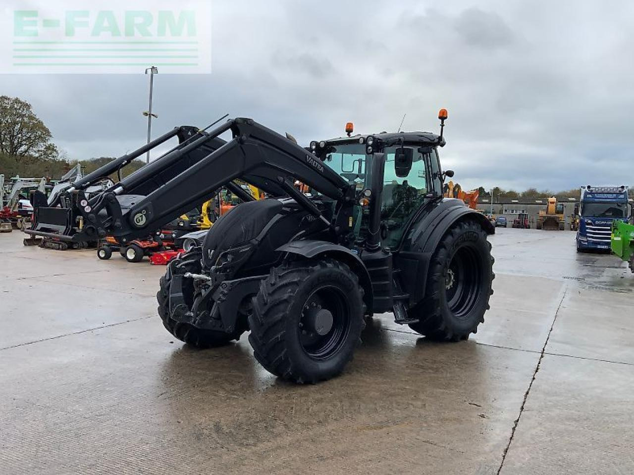 Valtra t174 active unlimited tractor (st25060) - Tracteur agricole: photos 5 Valtra t174 active unlimited tractor (st25060) - Tracteur agricole: photos 5