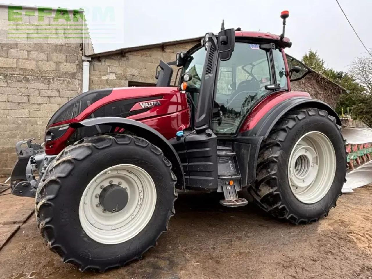 Valtra t174ea - Tracteur agricole: photos 1 Valtra t174ea - Tracteur agricole: photos 1