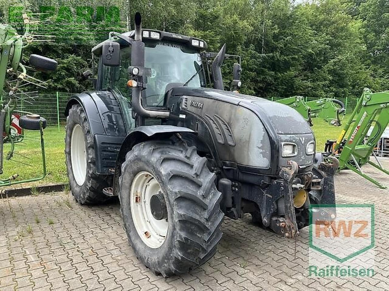 Valtra t202d - Tracteur agricole: photos 2 Valtra t202d - Tracteur agricole: photos 2
