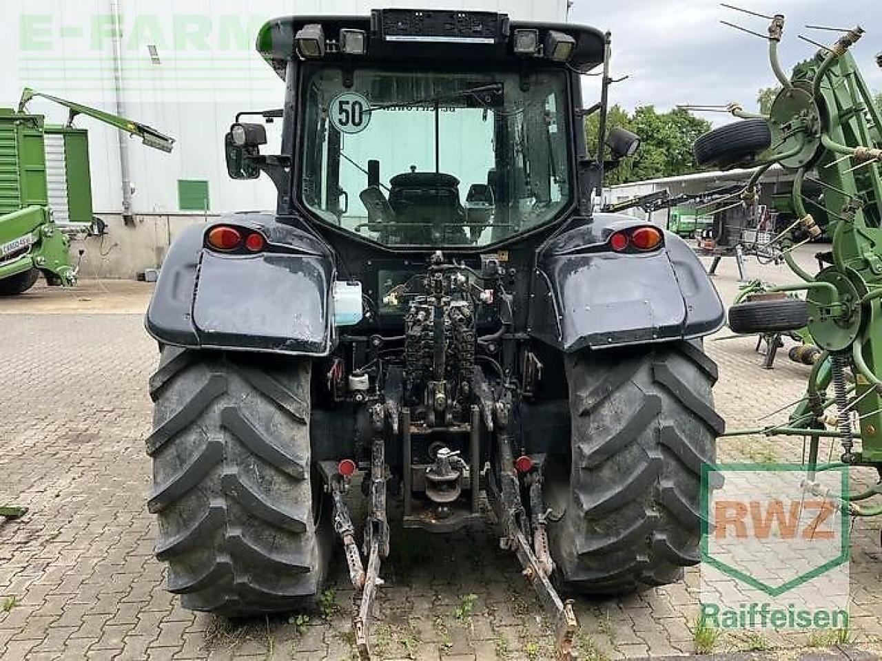 Valtra t202d - Tracteur agricole: photos 3 Valtra t202d - Tracteur agricole: photos 3