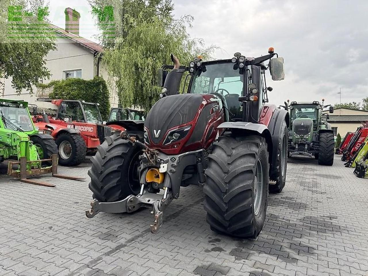 Valtra t234 versu smarttouch Versu - Tracteur agricole: photos 2 Valtra t234 versu smarttouch Versu - Tracteur agricole: photos 2