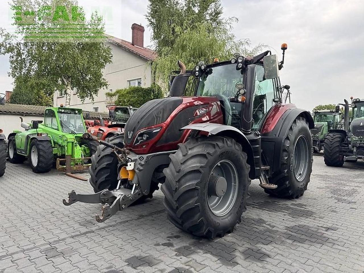 Valtra t234 versu smarttouch Versu - Tracteur agricole: photos 1 Valtra t234 versu smarttouch Versu - Tracteur agricole: photos 1