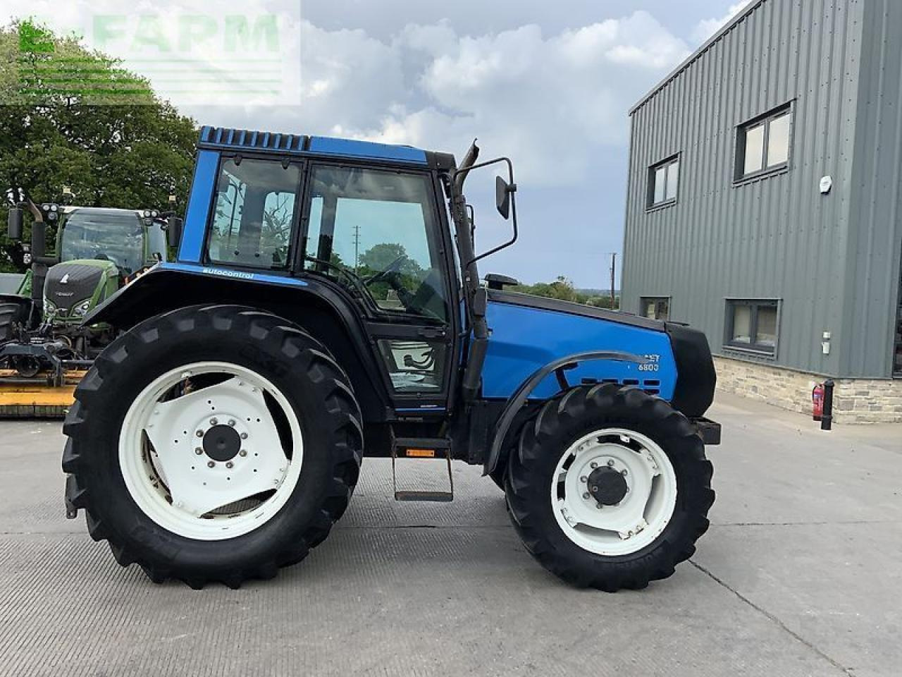 Valtra valtra/valmet 6800 tractor (st23222) - Tracteur agricole: photos 1 Valtra valtra/valmet 6800 tractor (st23222) - Tracteur agricole: photos 1