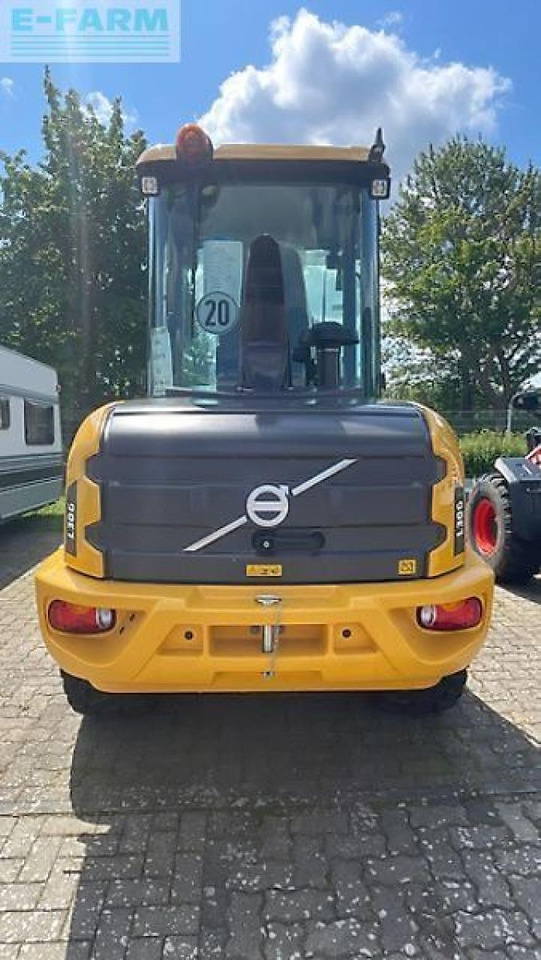 Volvo volvo l 30 - Mini pelle: photos 4 Volvo volvo l 30 - Mini pelle: photos 4