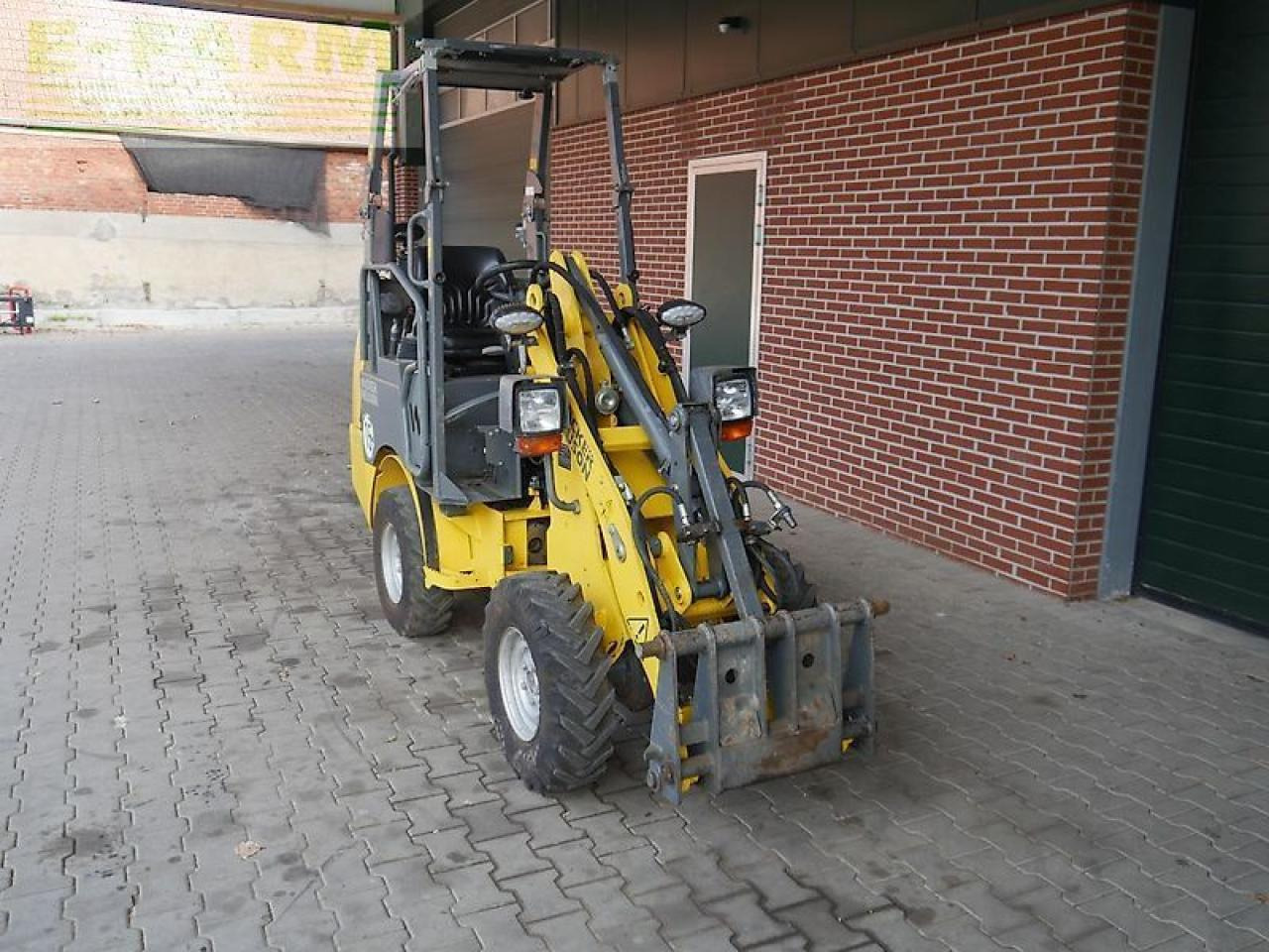 Weidemann wacker wl 20e - Mini pelle: photos 2 Weidemann wacker wl 20e - Mini pelle: photos 2