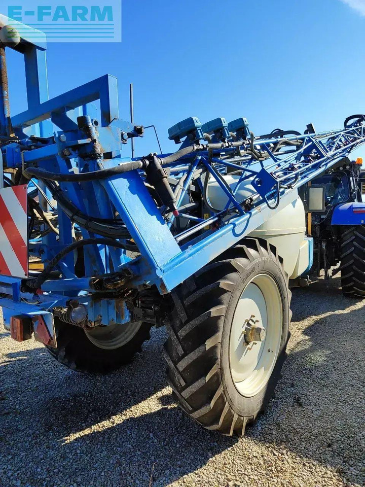 Meteor 3400 - Pulvérisateur traîné: photos 5 Meteor 3400 - Pulvérisateur traîné: photos 5