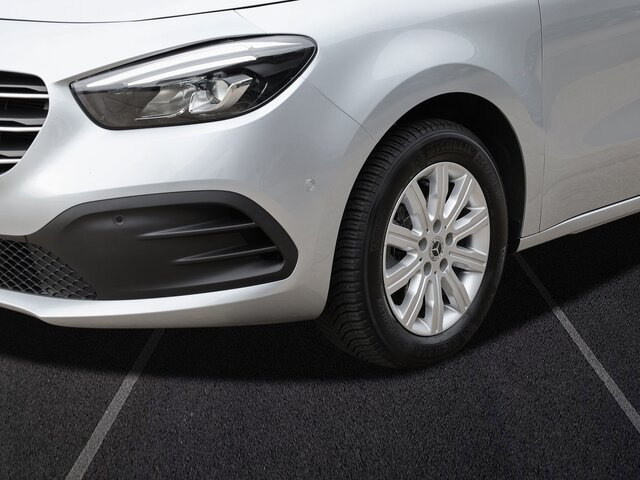 MERCEDES-BENZ T 180 Progressive,AMF Rollstuhlrampe,LED,Navi... - Autre matériel: photos 2 MERCEDES-BENZ T 180 Progressive,AMF Rollstuhlrampe,LED,Navi... - Autre matériel: photos 2