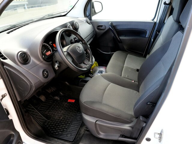 MERCEDES-BENZ Citan 111 CDI Kasten,Klima,Sortimo Ausbau... - Fourgonnette: photos 2 MERCEDES-BENZ Citan 111 CDI Kasten,Klima,Sortimo Ausbau... - Fourgonnette: photos 2