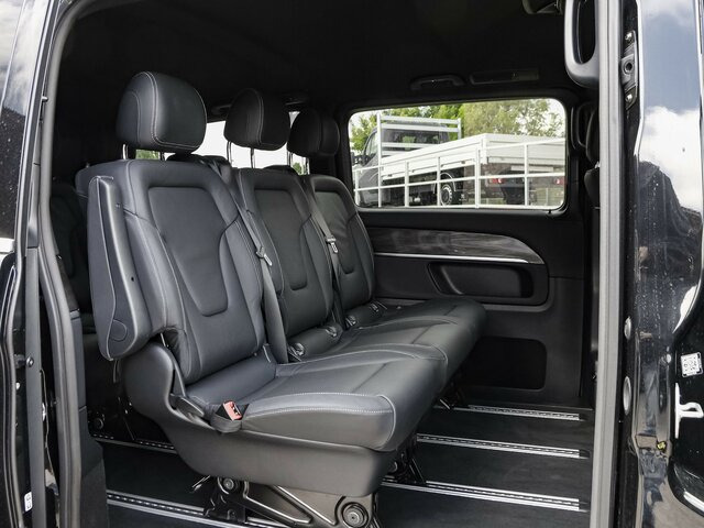 MERCEDES-BENZ EQV 300 Extralang,Avantgarde,8Sitze,2xelektr.Tür - Transport de personnes, Utilitaire électrique: photos 4 MERCEDES-BENZ EQV 300 Extralang,Avantgarde,8Sitze,2xelektr.Tür - Transport de personnes, Utilitaire électrique: photos 4