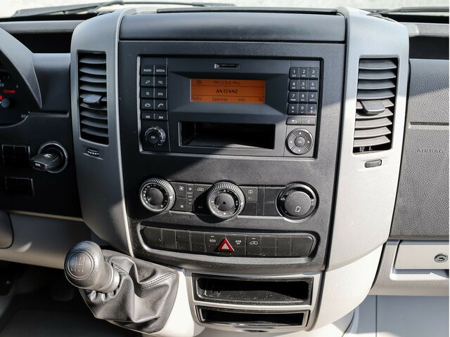 MERCEDES-BENZ Sprinter 214 CDI DOKA Pritsche,Klima,EURO6 - Fourgon plateau, Utilitaire double cabine: photos 5 MERCEDES-BENZ Sprinter 214 CDI DOKA Pritsche,Klima,EURO6 - Fourgon plateau, Utilitaire double cabine: photos 5