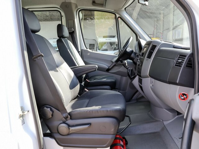 MERCEDES-BENZ Sprinter 316CDI DOKA,Allrad,AHK,Standhzg.... - Fourgon plateau, Utilitaire double cabine: photos 2 MERCEDES-BENZ Sprinter 316CDI DOKA,Allrad,AHK,Standhzg.... - Fourgon plateau, Utilitaire double cabine: photos 2