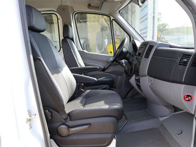 MERCEDES-BENZ Sprinter 316CDI DOKA,Allrad,AHK,TCO,Standhzg. - Véhicule utilitaire plateau baché, Utilitaire double cabine: photos 2 MERCEDES-BENZ Sprinter 316CDI DOKA,Allrad,AHK,TCO,Standhzg. - Véhicule utilitaire plateau baché, Utilitaire double cabine: photos 2