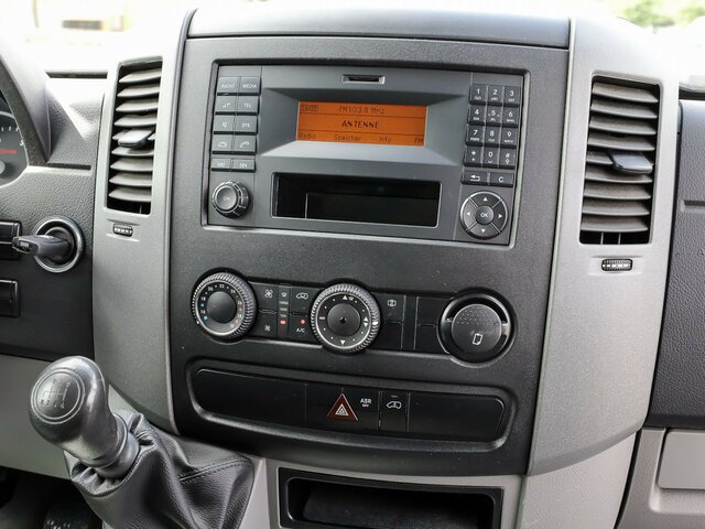 MERCEDES-BENZ Sprinter 316CDI DOKA,Allrad,Klima,Standhzg.... - Fourgon plateau, Utilitaire double cabine: photos 5 MERCEDES-BENZ Sprinter 316CDI DOKA,Allrad,Klima,Standhzg.... - Fourgon plateau, Utilitaire double cabine: photos 5