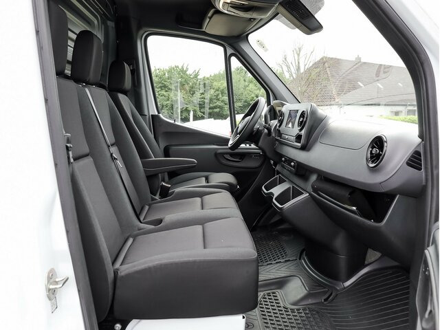 MERCEDES-BENZ Sprinter 317 CDI,3665mm,Automatik,Kamera - Fourgon utilitaire: photos 3 MERCEDES-BENZ Sprinter 317 CDI,3665mm,Automatik,Kamera - Fourgon utilitaire: photos 3