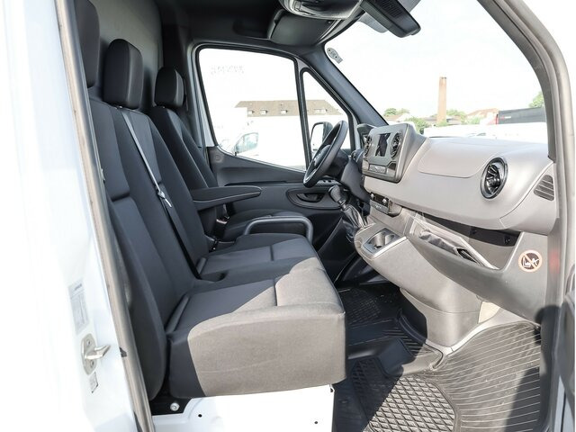 MERCEDES-BENZ Sprinter317CDI Maxi Koffer,LBW,Klima,Kamera - Fourgon: photos 3 MERCEDES-BENZ Sprinter317CDI Maxi Koffer,LBW,Klima,Kamera - Fourgon: photos 3