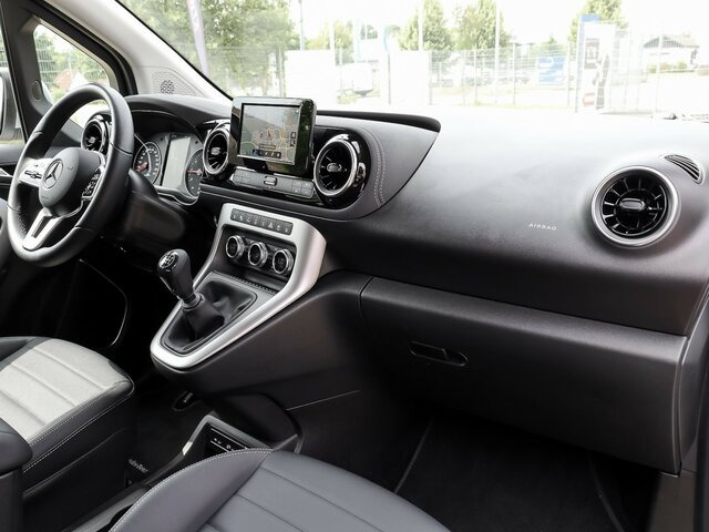 MERCEDES-BENZ T 180 Progressive,MBUX,LED,Navi,Kamera,Tempomat - Transport de personnes: photos 4 MERCEDES-BENZ T 180 Progressive,MBUX,LED,Navi,Kamera,Tempomat - Transport de personnes: photos 4