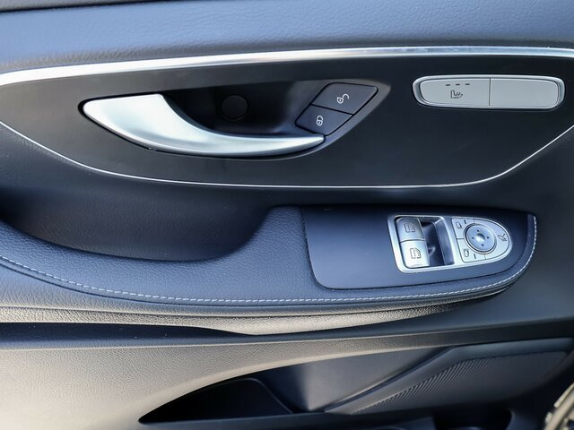 Minibus, Transport de personnes MERCEDES-BENZ V 300 Avantgarde Extralang,Allrad,2Schiebetüren...: photos 10