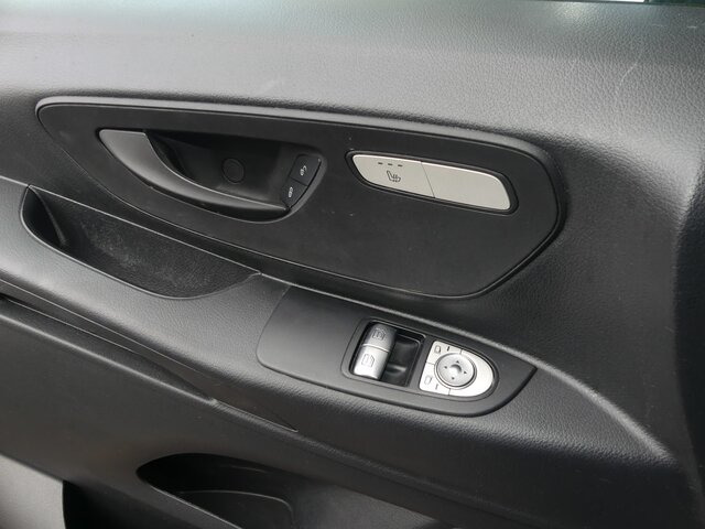 Transport de personnes MERCEDES-BENZ Vito 114 TourerPro,Allrad,Automatik,8Sitzer...: photos 6