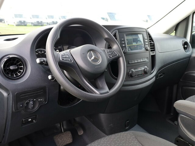 MERCEDES-BENZ Vito 114 TourerPro,lang,Automatik,8Sitze,Kamera... - Transport de personnes: photos 5 MERCEDES-BENZ Vito 114 TourerPro,lang,Automatik,8Sitze,Kamera... - Transport de personnes: photos 5